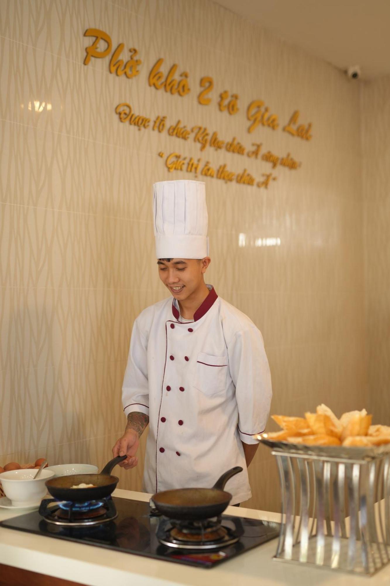 Pleiku & Em Hotel By Gia Lai Tourist Εξωτερικό φωτογραφία